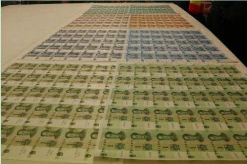 钱是这样印出来的：新版人民币印制过程