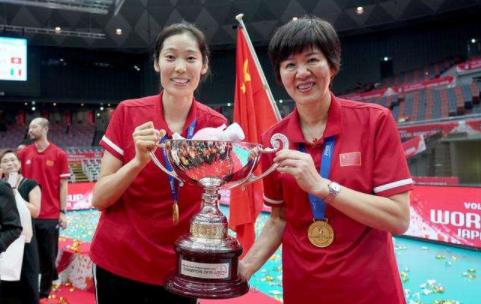 女排朱婷年薪高达1100万,实际到手的工资却让人意外 女排朱婷年薪高达1100万,实际到手的工资却让人意外