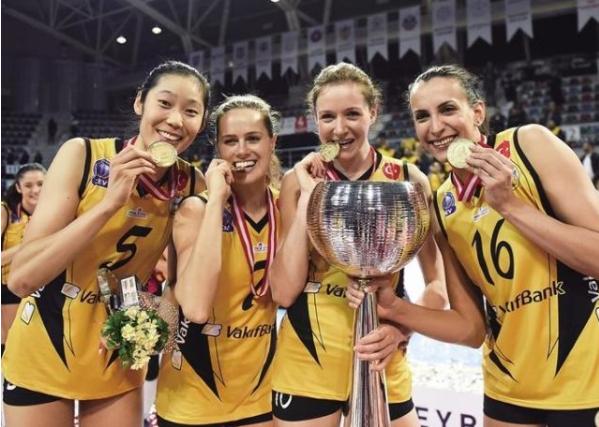 女排朱婷年薪高达1100万,实际到手的工资却让人意外 女排朱婷年薪高达1100万,实际到手的工资却让人意外