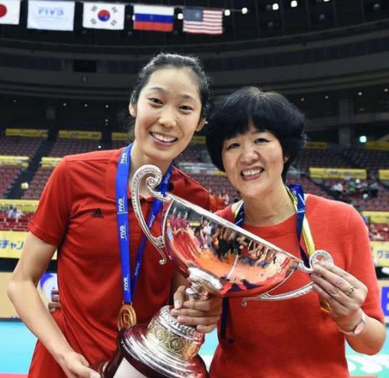 女排朱婷年薪高达1100万,实际到手的工资却让人意外 女排朱婷年薪高达1100万,实际到手的工资却让人意外