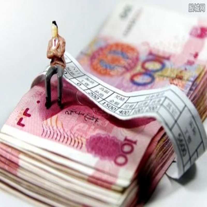 疫情期间工资能降低或延期发吗?