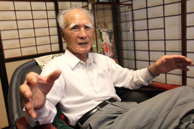 日本首相安倍宣布退休！他的退休待遇怎么样呢？