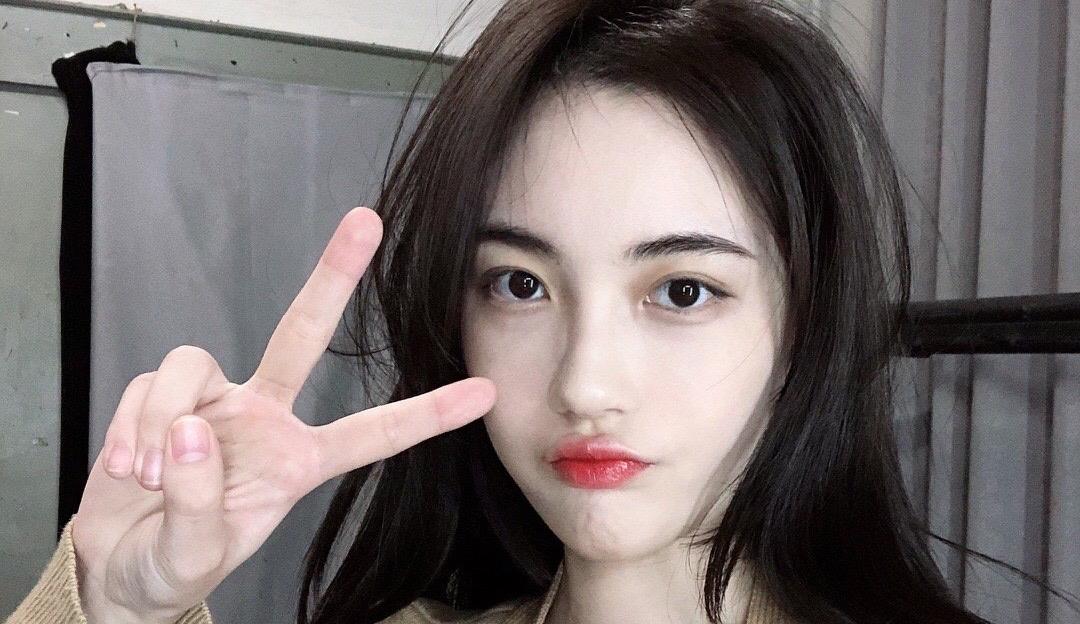 SNH48成员自曝月工资仅540元，自嘲不如洗碗工底薪高