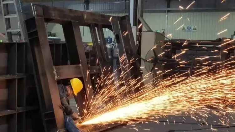 广东2020年GDP超11万亿元:连续32年居全国首位 广东2020年GDP超11万亿元:连续32年居全国首位