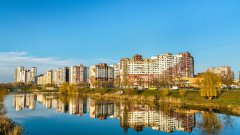 碧桂园服务：去年收入增长61.7%至156亿元 对2025年实现千亿元收入目标有信心