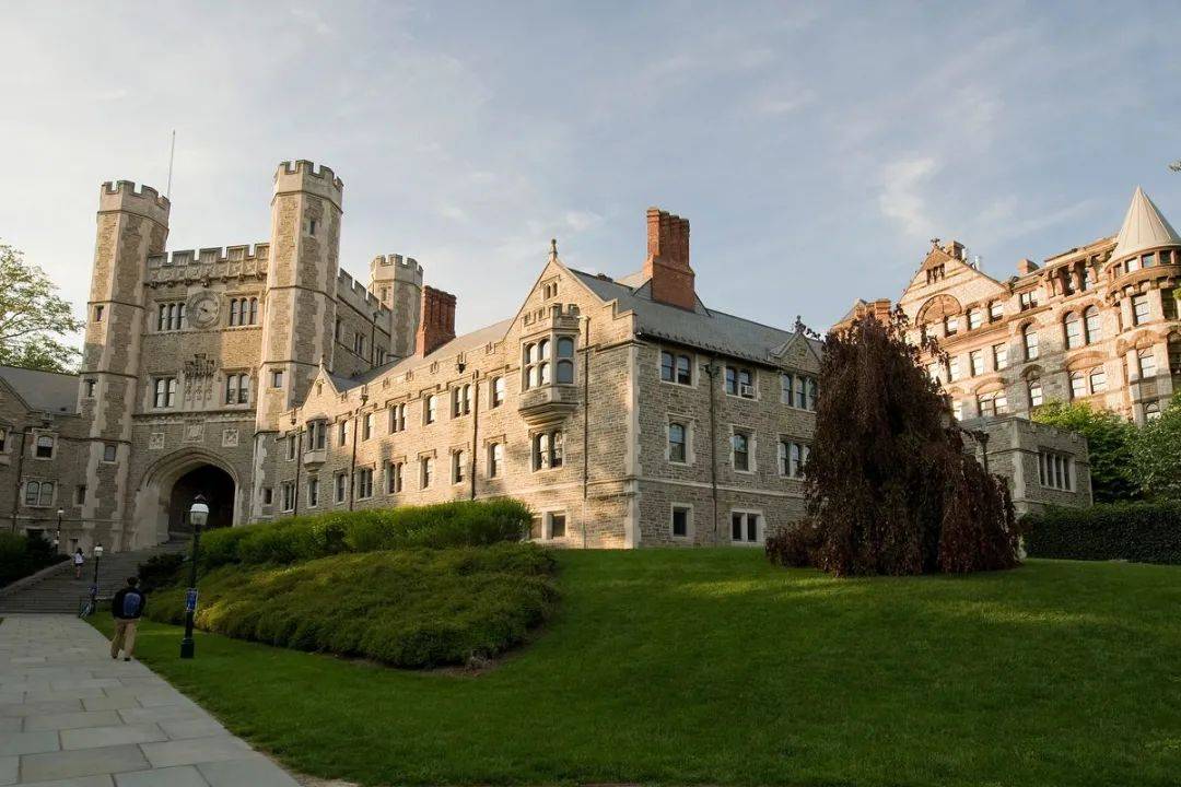 2021年英美大学毕业生薪资排名