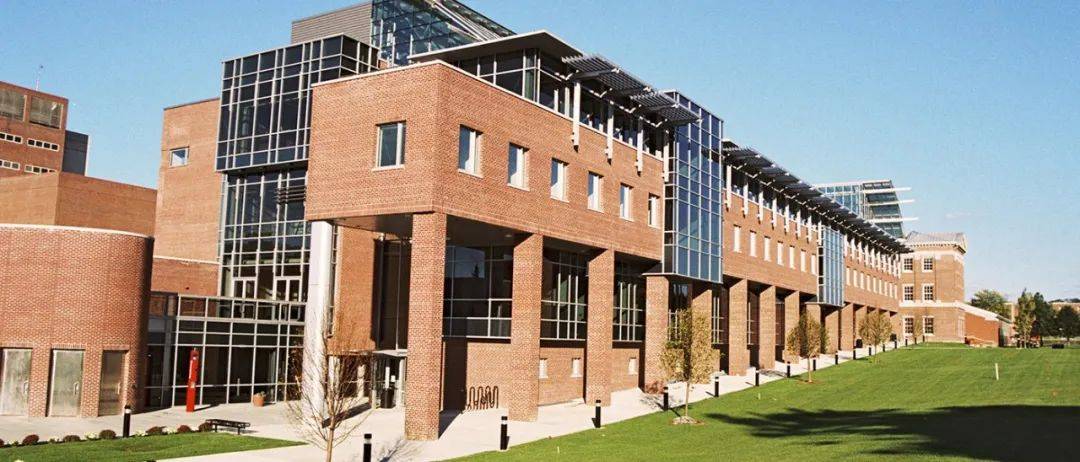 2021年英美大学毕业生薪资排名