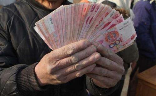 《保障农民工工资支付条例》施行一年：四川追发工资1.7亿元